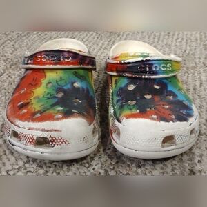 CROCS Kids Tie-Dye Rainbow Clogs, Size J6